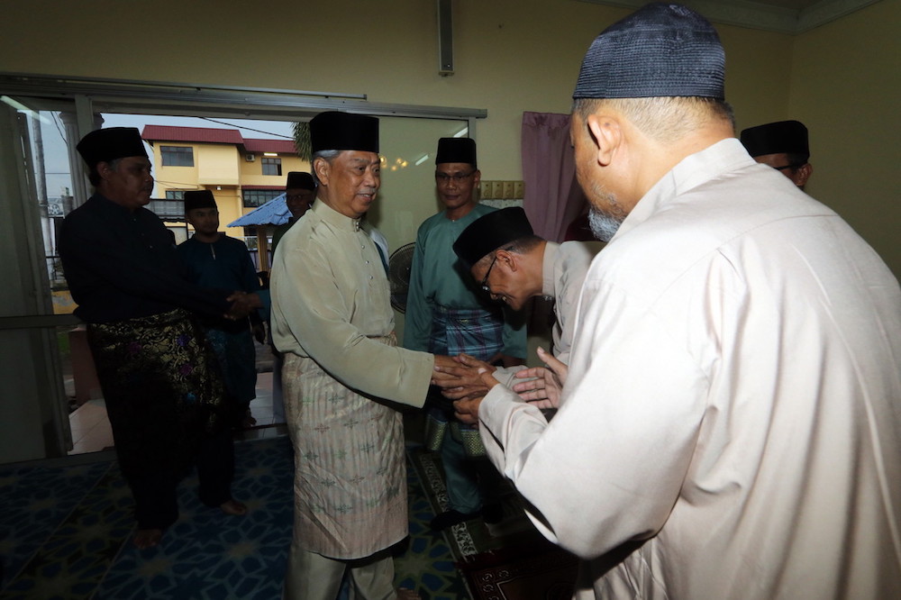 Tan Sri Muhyiddin Yassin attends a breaking fast event at Surau Sau00e2u20acu2122adiah in Muar May 30, 2019. u00e2u20acu201d Bernama pic