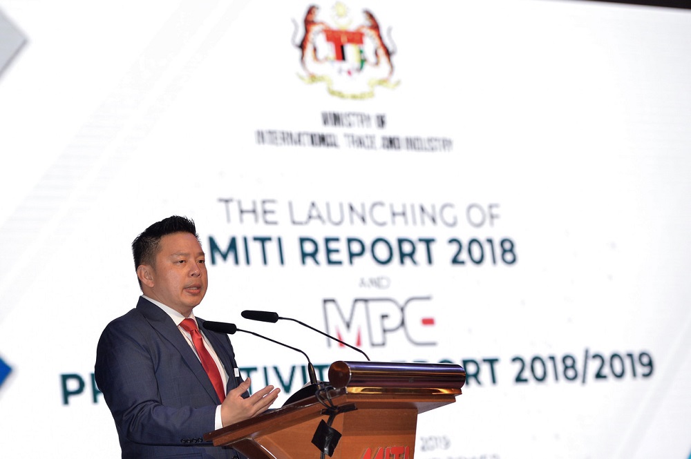 International Trade and Industry Minister Datuk Darell Leiking speaks during the launch of the Productivity Report 2018/2019 and the Ministry of International Trade and Industry Report 2018, in Kuala Lumpur June 25, 2019. u00e2u20acu201d Bernama pic