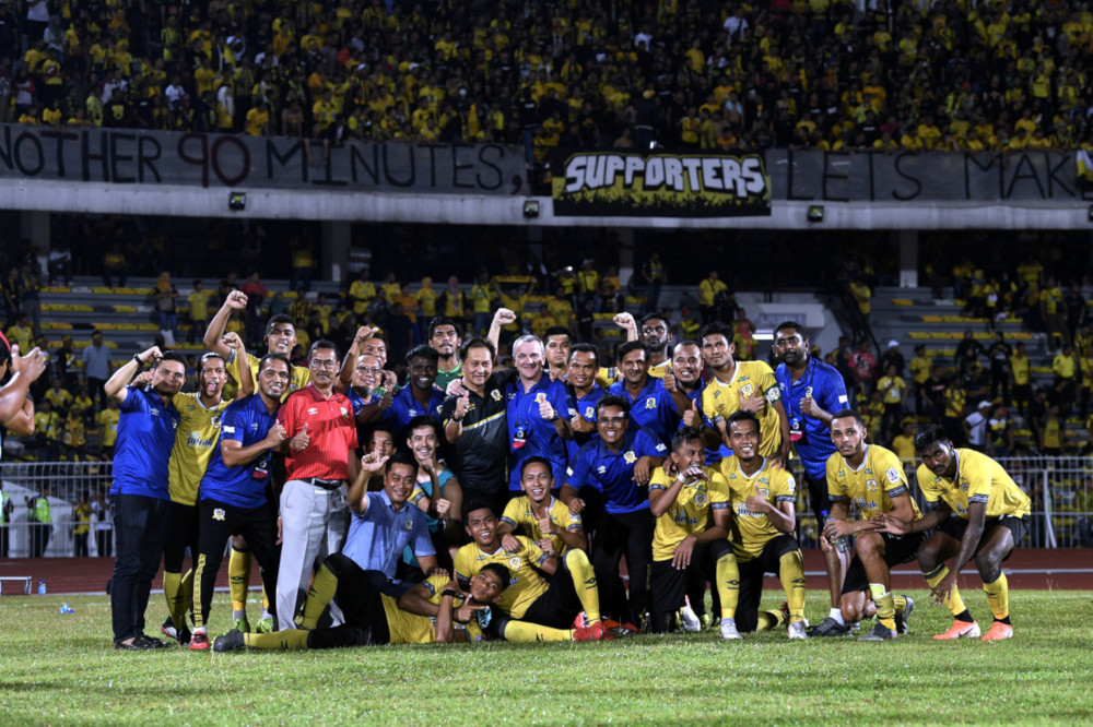 Perak stunned Pahang 3-0 in their second-leg FA Cup semi-final match at Stadium Perak June 29, 2019 to qualify for the final on a 4-3 aggregate. u00e2u20acu201d Bernama pic