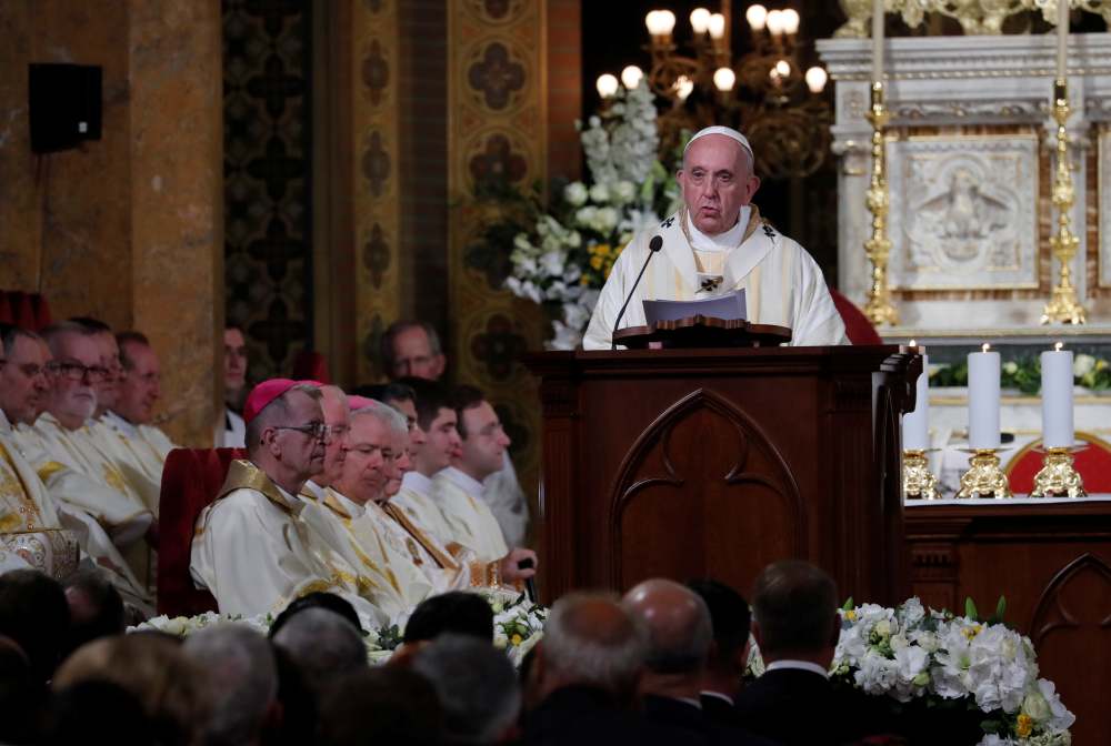 Pope to hold giant mass for Romania