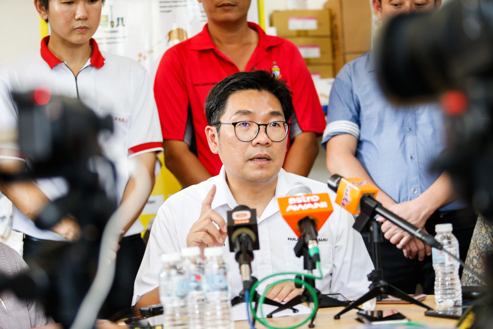 Deputy Minister of Agriculture and Agro-based Industry Sim Tze Tzin at the KB Wong and Brothers Farm pig farm in Valdor, Sungai Bakap, June 24, 2019. u00e2u20acu201d Picture by Sayuti Zainudin