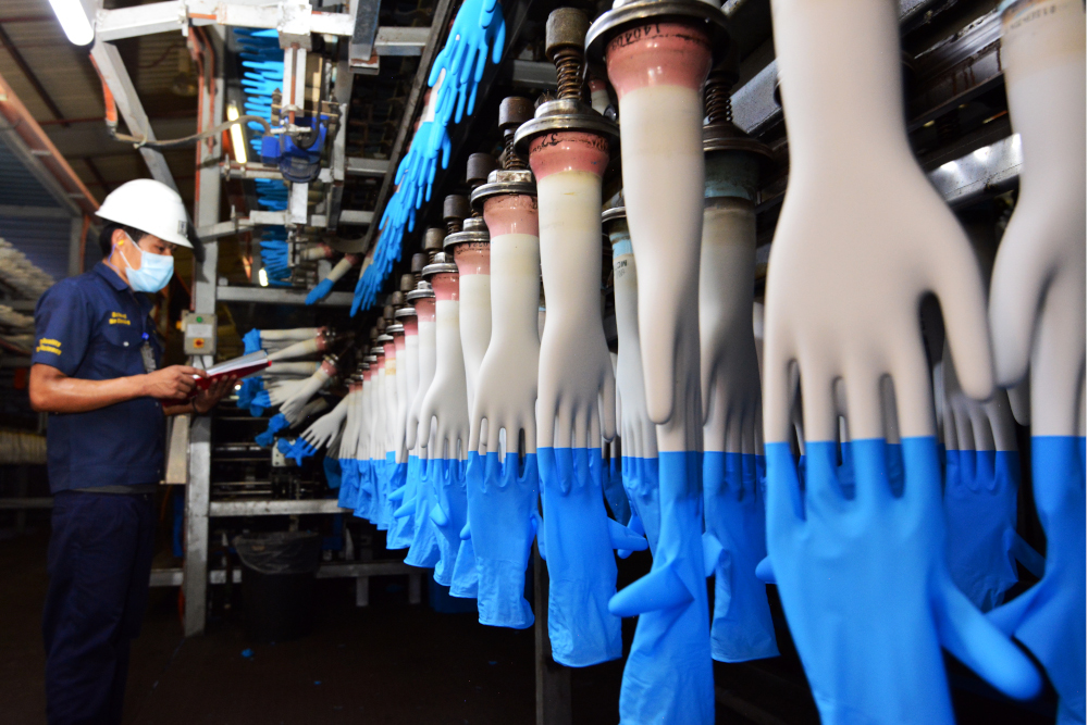 Shares of Top Glove Corporation were higher on news the biggest nitrile glove producer is expanding capacity. u00e2u20acu201d Picture courtesy of Top Glove Corporation