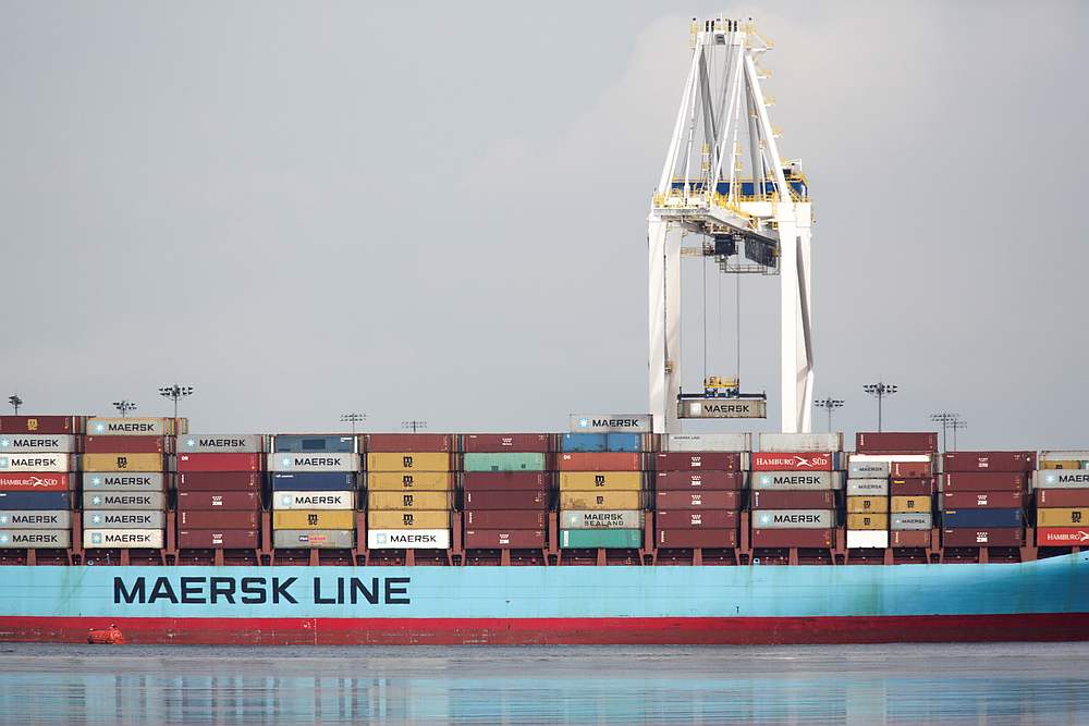 The ship Anna Maersk unloads a container after arriving at Roberts Bank port carrying 69 containers of mostly paper and plastic waste returned by the Philippines in Vancouver, Canada June 29, 2019. u00e2u20acu201d Reuters pic