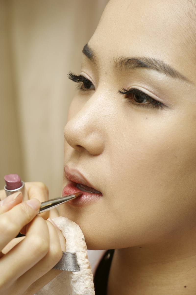 YouTube introduces AR feature that lets viewers virtually try on makeup. u00e2u20acu2022 AFP pic