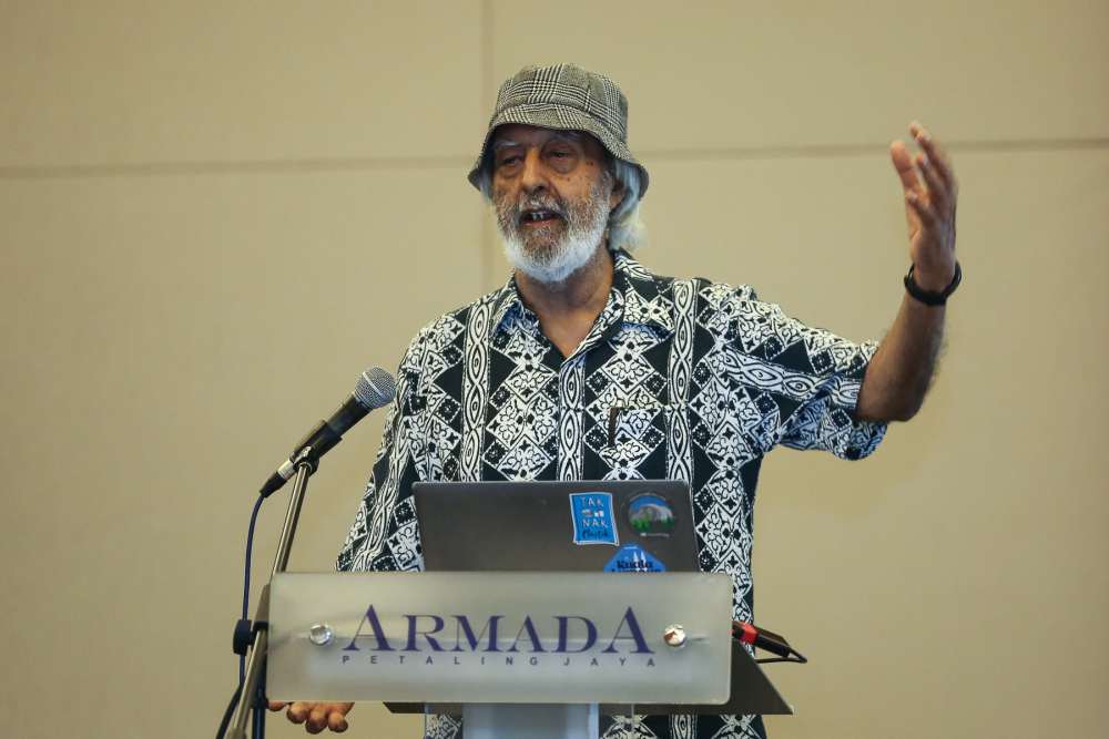 CETDEM chairman  Gurmit Singh speaks during the 12th Annual Climate Change Forum 2019 in Petaling Jaya June 25, 2019. u00e2u20acu2022 Picture by Yusof Mat Isa