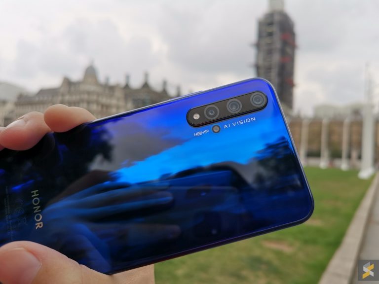 The Honor 20 is officially priced at RM1,699 and it comes with 6GB RAM and 128GB of storage. u00e2u20acu2022 Picture via SoyaCincau