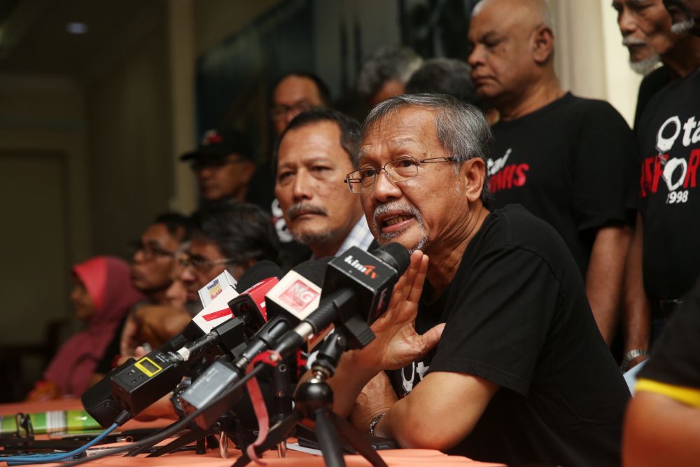 Otai Reformis chairman Dr Idris Ahmad speaks during a press conference in Kuala Lumpur June 14, 2019. u00e2u20acu2022 Picture by Choo Choy May