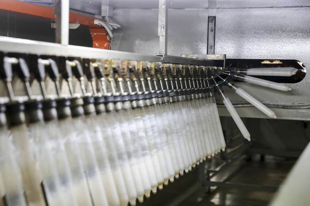 After each coating, the formers pass through a hot oven to dry out the latex. ― Picture by Yusof Mat Isa