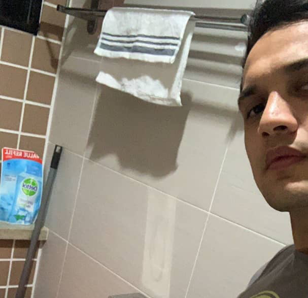 One of the two images where a man resembling PU Rizz flashes his genitals at the camera. — Twitter/syasaad94