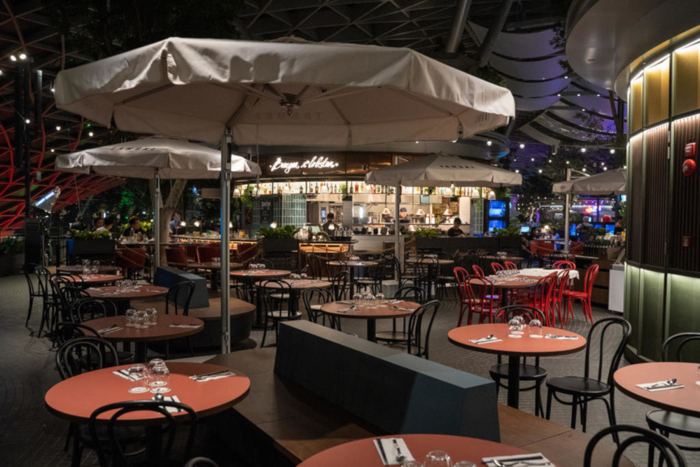 Several restaurants on level five at Jewel Changi Airport, including Burger & Lobster, from London, are not attracting late night diners in sufficient numbers. u00e2u20acu201d TODAY pic