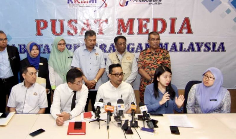 Yeo (seated, second from right) speaks to reporters during a media conference at the Pasir Gudang Municipal Council. u00e2u20acu201d Picture by Ben Tan
