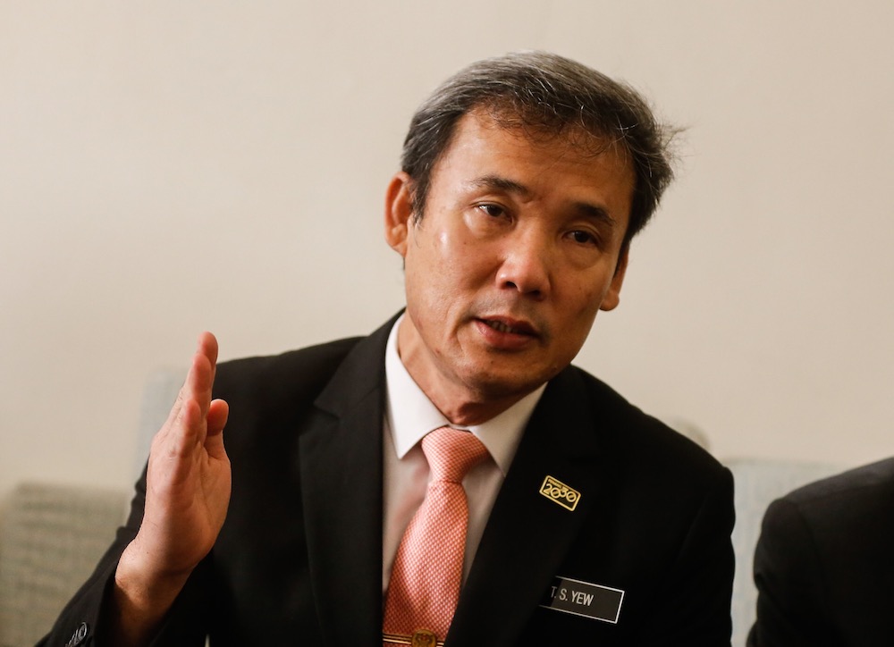 Penang Mayor Datuk Yew Tung Seang speaks to the press after the MBPP meeting at the Penang Island City Council building in George Town June 28, 2019. u00e2u20acu201d Picture by Sayuti Zainudin