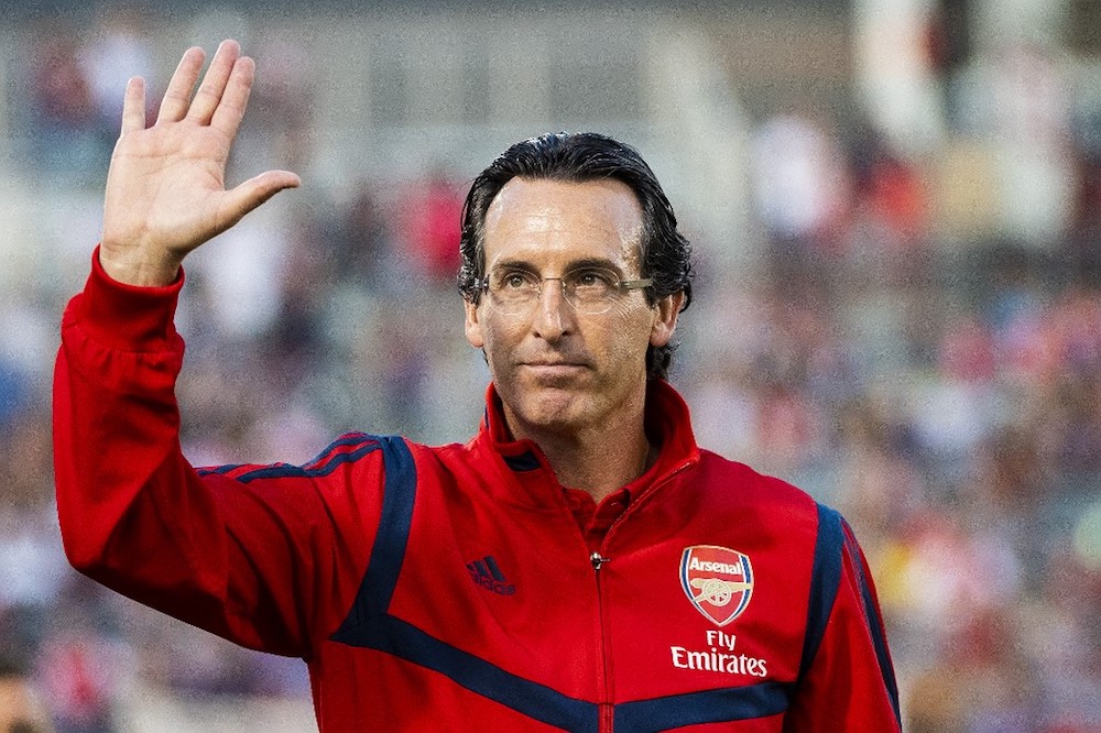Arsenal manager Unai Emery waves to fans at Dicku00e2u20acu2122s Sporting Goods Park in Commerce City, Colorado July 15, 2019. u00e2u20acu201d AFP pic