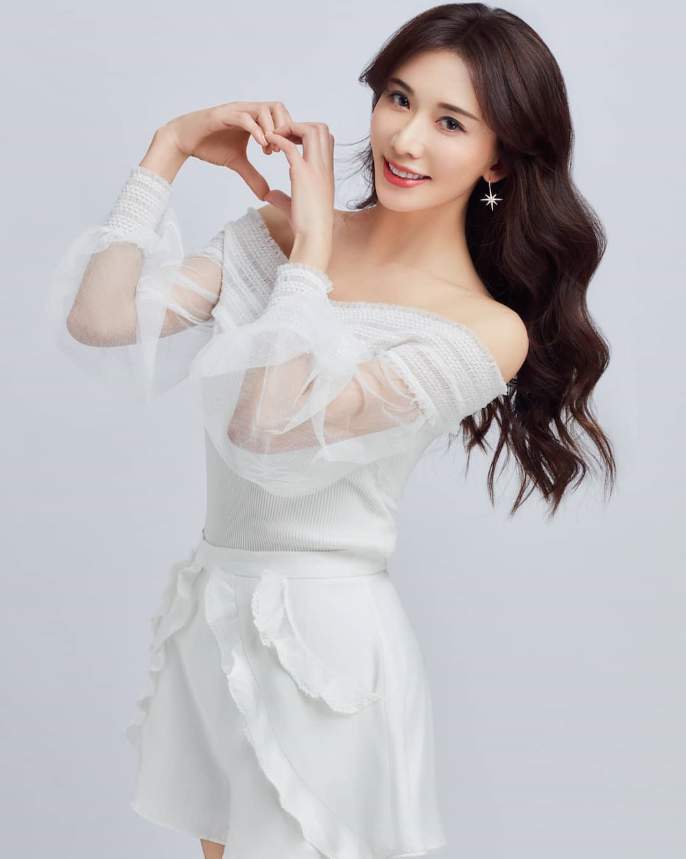 Taiwanese actress and model Lin Chi-ling has denied she is pregnant, days after a picture of her showing a supposed baby bump went viral. u00e2u20acu201d Picture courtesy of Instagram/chiling.linn