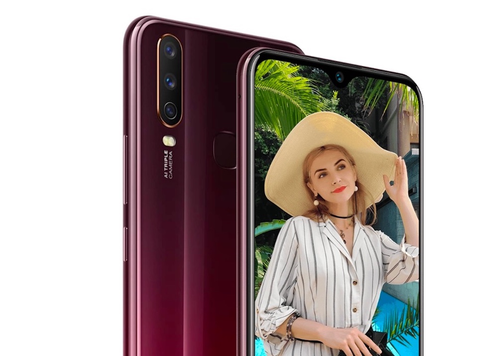 The device features a 6.35″ HD+ (1544×720) LCD display. — SoyaCincau pic