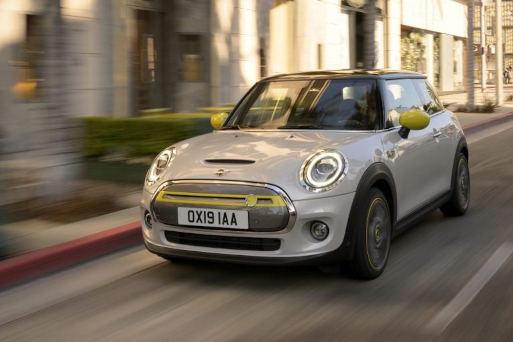 At the moment, the Mini Cooper SE is available for pre-order in Germany, UK, France, Netherlands, Sweden and Norway, with expected delivery sometime in March 2020. u00e2u20acu201d SoyaCincau pic