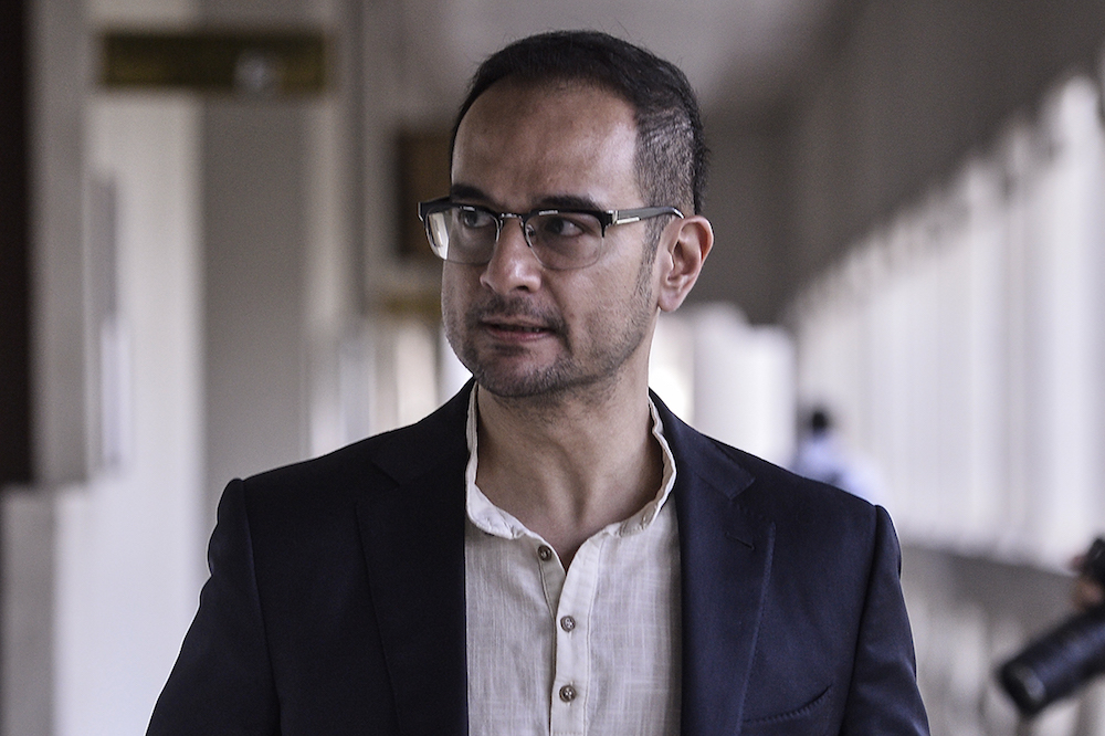 Riza Aziz arrives at the Kuala Lumpur High Court July 4, 2019. u00e2u20acu201d Picture by Miera Zulyana