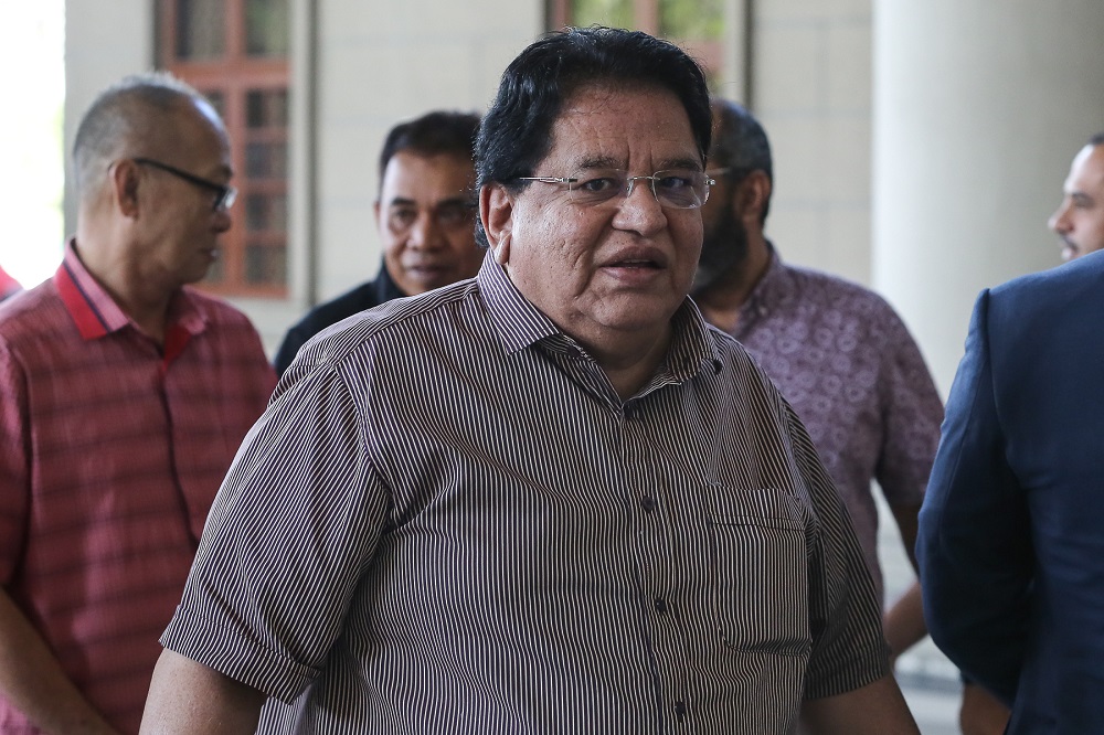 Former Federal Territories minister Datuk Seri Tengku Adnan Tengku Mansor arrives at the Kuala Lumpur Court Complex July 9, 2019. u00e2u20acu201d Picture by Yusof Mat Isa