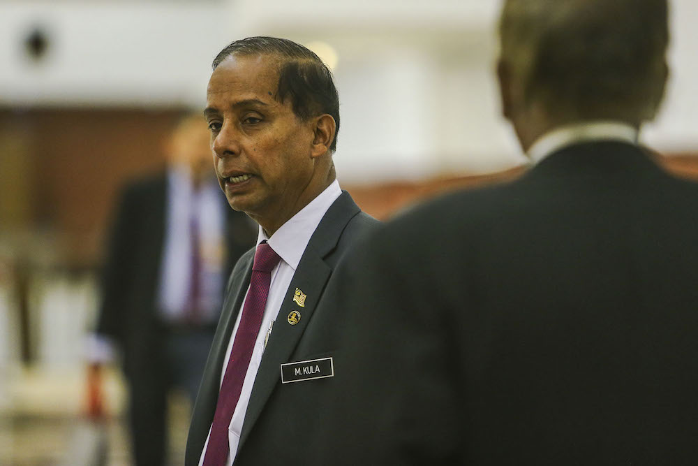 Human Resources Minister, M. Kulasegaran at the parliament lobby today. u00e2u20acu201du00c2u00a0Photo by Hari Anggara