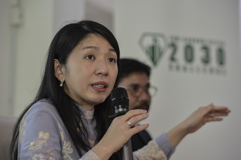 Energy, Science, Technology, Environment and Climate Change Minister Yeo Bee Yin speaks at a press conference after the launch of the Low Carbon Cities 2030 (LCC2030C) at GreenTech Malaysia in Bangi July 23, 2019 u00e2u20acu201d Picture by Shafwan Zaidon