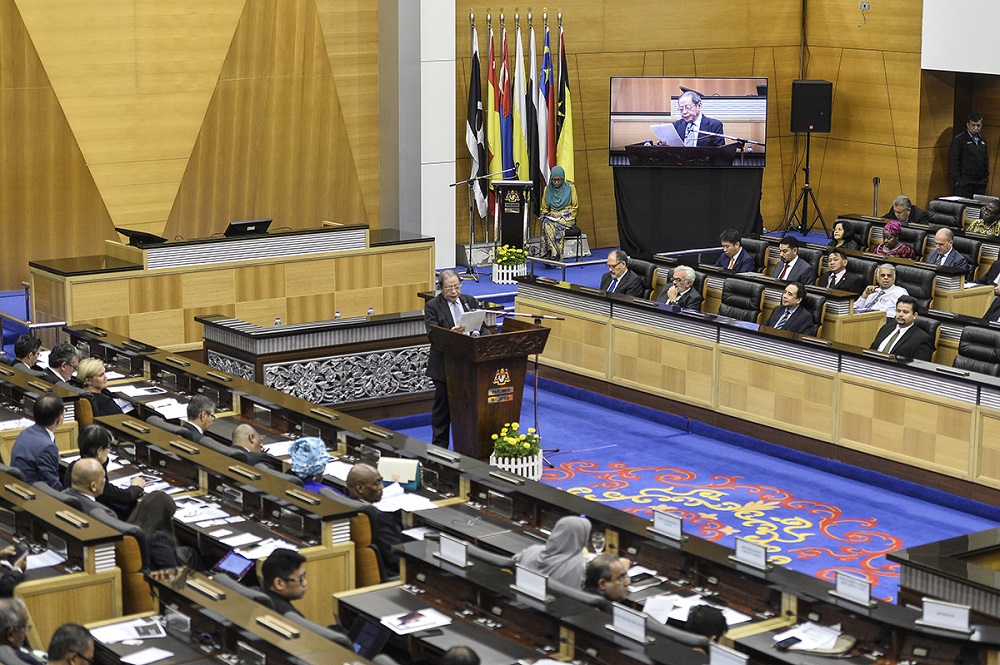 Deputy chairman of the parliamentary Caucus on Reform and Governance, Lim Kit Siang, speaks at the Parliament in Kuala Lumpur July 26, 2019. u00e2u20acu201d Picture by Miera Zulyana