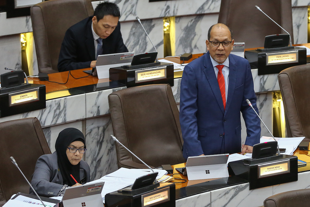 Pandan Indah assemblyman Izham Hashim speaks during a Selangor State Assembly session in Shah Alam July 31, 2019. u00e2u20acu201d Picture by Yusof Mat Isa