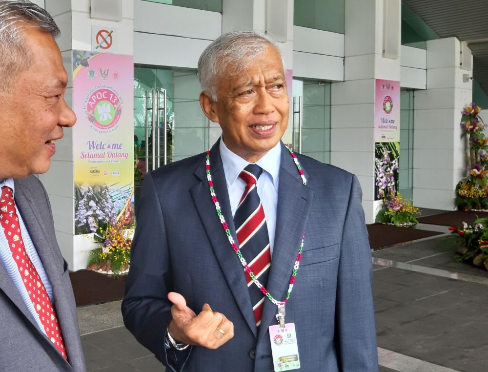 Kuching North City Hall Mayor Datuk Abang Wahab Abang Julai says two dogs, including one which attacked a jogger, have been caught by enforcement personnel. u00e2u20acu2022 Picture by Sulok Tawie