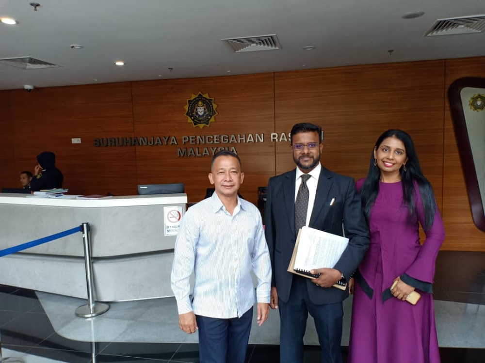 <DO NOT U(From left) Taman Tiara Titiwangsa residentsu00e2u20acu2122 spokesperson N Sylvester, lawyer LS Leonard and Centre to Combat Corruption and Cronyism researcher Lalitha Kunaratnam at the MACC office in Putrajaya July 24, 2019. u00e2u20acu201d Picture courtesy of N Sylves