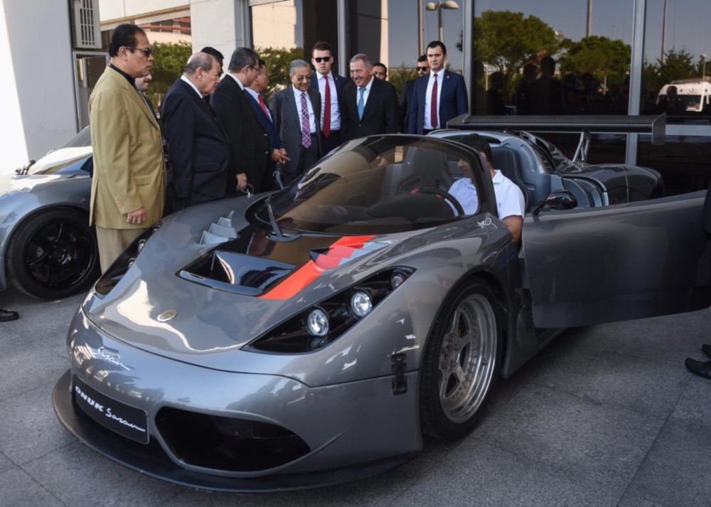 Prime Minister Tun Dr Mahathir Mohamad looks at the Onuk Sazan at the Sabiha Gocken Airport Istanbul, July 27, 2019. u00e2u20acu201d Bernama picn