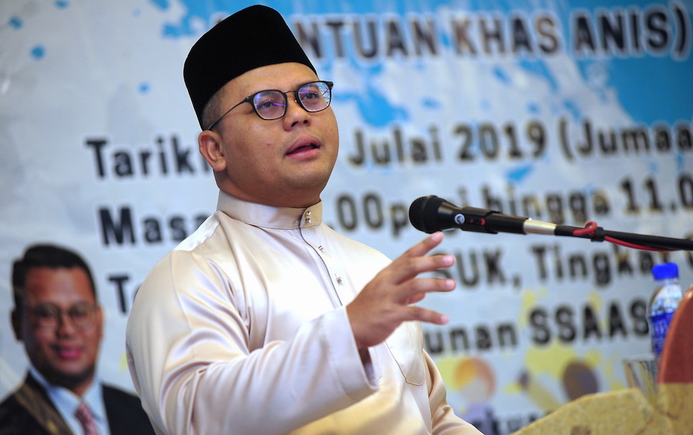 Selangor Mentri Besar Amirudin Shari officiates an appreciation ceremony for special needs children in Shah Alam July 19, 2019. u00e2u20acu201d Bernama pic