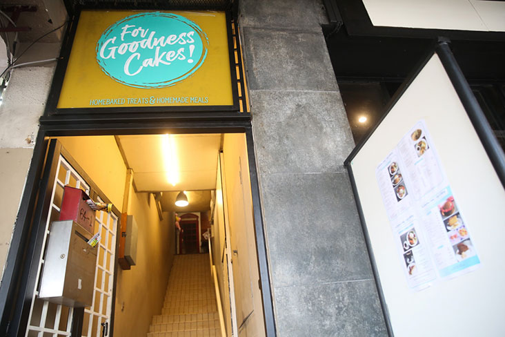 Look for this sign and walk up to the eatery