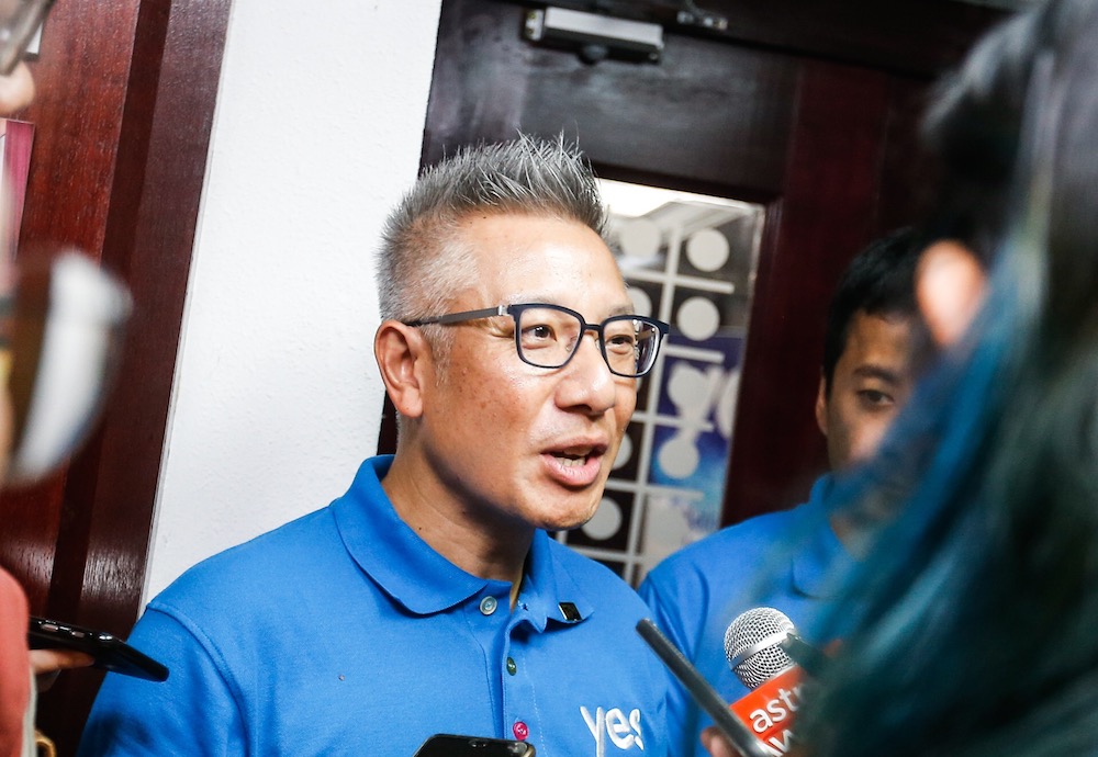 YTL Communications CEO Wing K. Lee speaks to the press during the Pilot Project for Gigawire in George Town July 9, 2019. u00e2u20acu201d Picture by Sayuti Zainudin