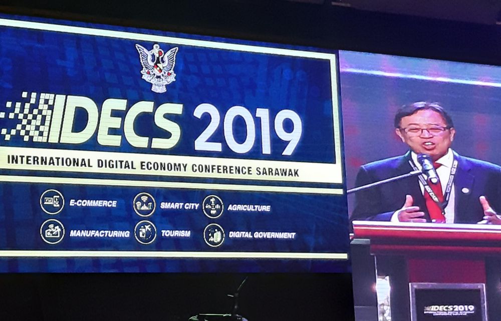 Datuk Patinggi Abang Johari Openg delivers his closing speech at the 2019 International Digital Economy Conference Sarawak at the Borneo Convention Centre, Kuching July 9, 2019. u00e2u20acu201d Picture by Sulok Tawie