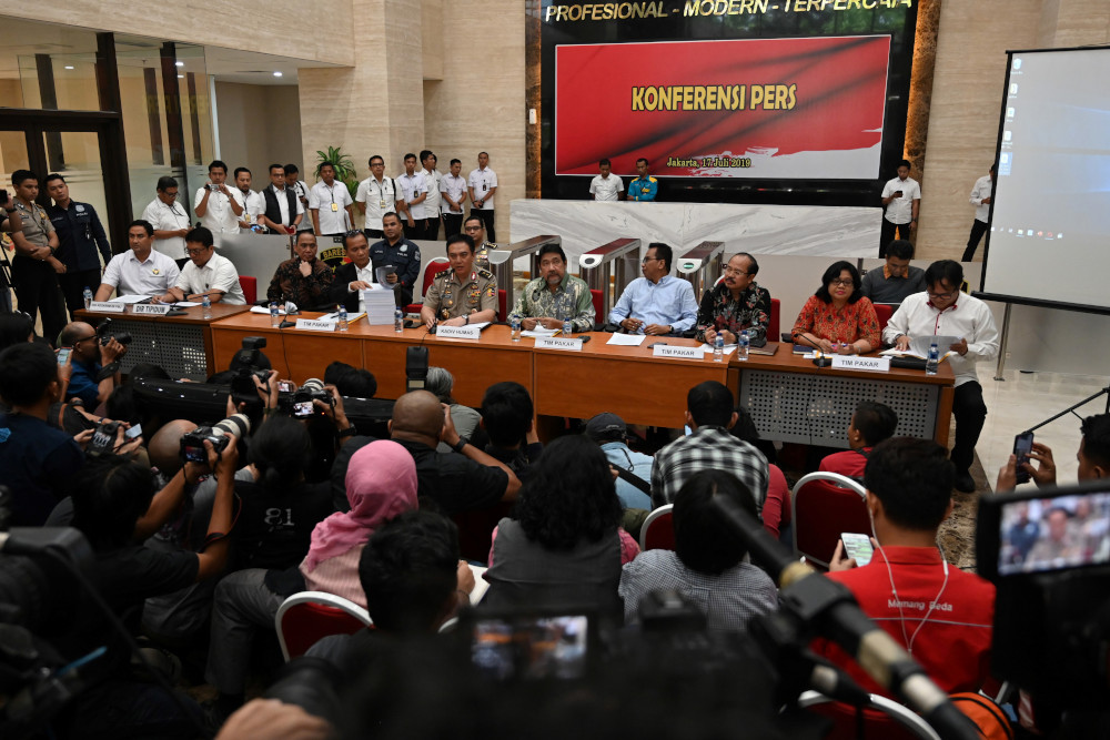 Probe fails to solve acid attack on Indonesian graft buster | Malay Mail