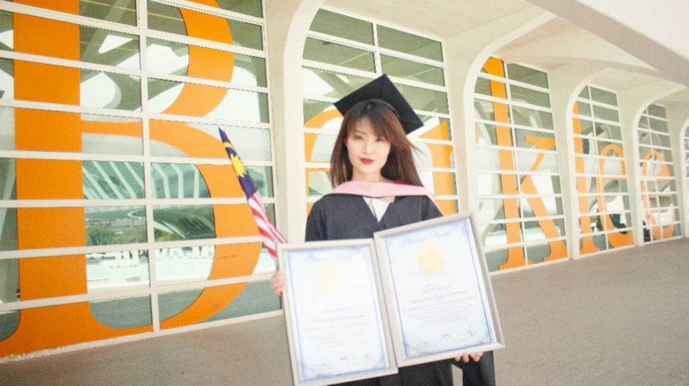 Soo recently completed a postmaster fellowship in live music production at the Berklee College of Music Valencia campus. u00e2u20acu201d Picture from Instagram/dr.soowincci