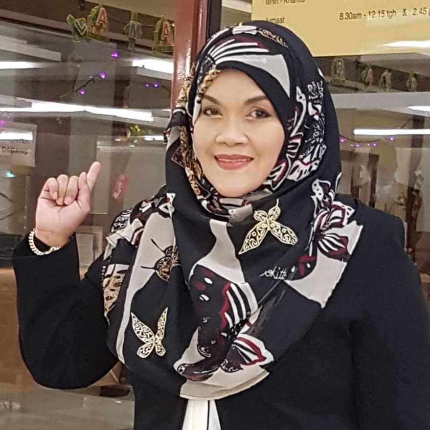 Aishah after the successful mediation session between both parties yesterday. - Instagram/aishahjmm