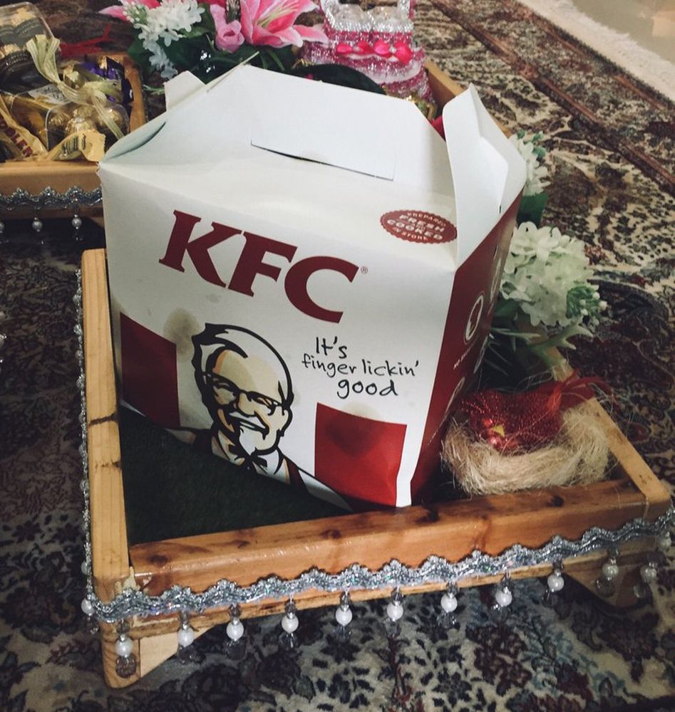 The unusual gift, also doubled up as a meal after the engagement ceremony. u00e2u20acu201d Twitter/ayuyuyuyuuu