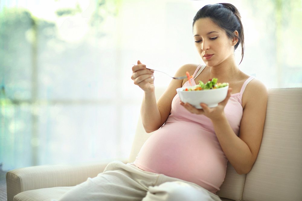 A new study shows a Mediterranean-style diet lowers the risk of developing diabetes during pregnancy by up to 35 per cent, and also reduces average weight gain. u00e2u20acu201d gilaxia/Istock.com pic via AFP