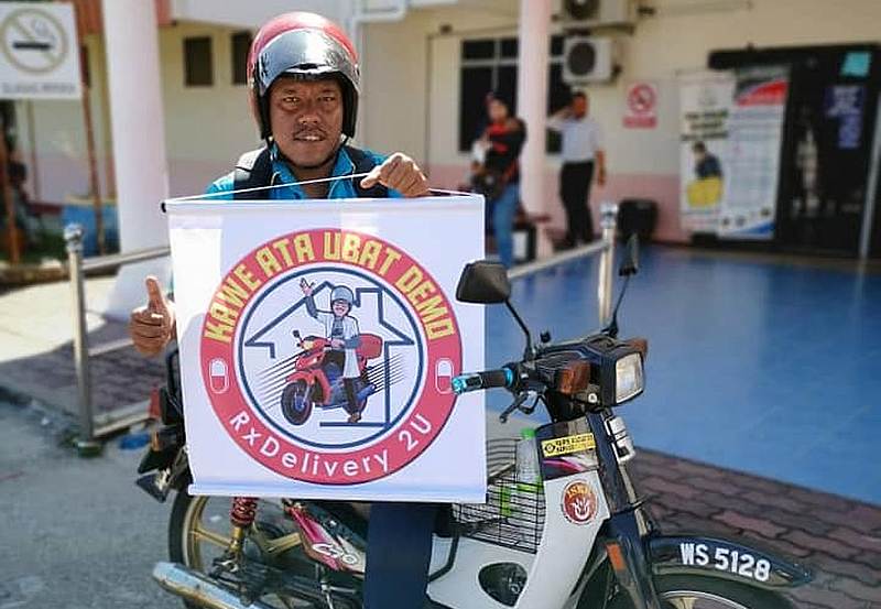 Delivery runners have been given training on how to handle medicine. — Picture courtesy of Facebook/ Kementerian Kesihatan Malaysia