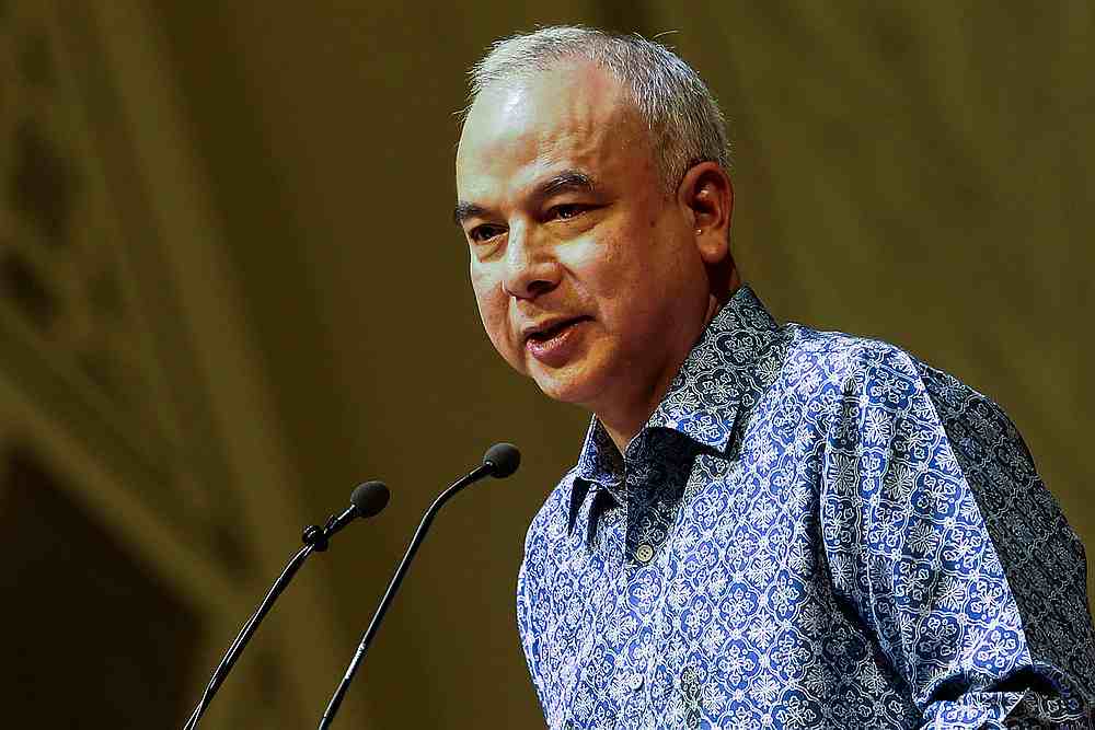 Sultan Nazrin Shah speaks during the launch of the u00e2u20acu02dcStriving for Inclusive Developmentu00e2u20acu2122 book at The St Regis Kuala Lumpur July 14, 2019. u00e2u20acu201d Picture by Hari Anggara