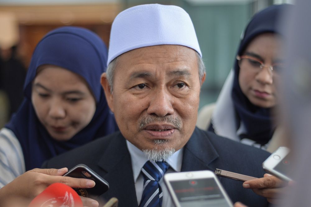 PAS deputy president Datuk Tuan Ibrahim Tuan Man speaks to reporters at Parliament in Kuala Lumpur July 2, 2019. u00e2u20acu2022 Picture by Mukhriz Hazim 
