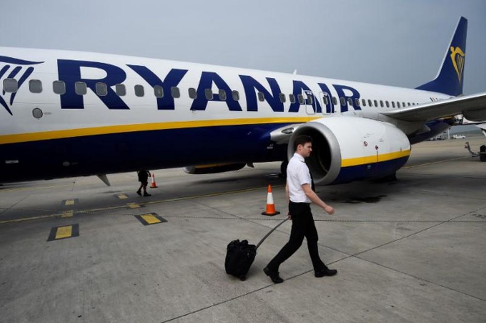 A pilot disembarks a Ryanair flight at Stansted airport in London, September 27, 2017. u00e2u20acu201d Reuters pic