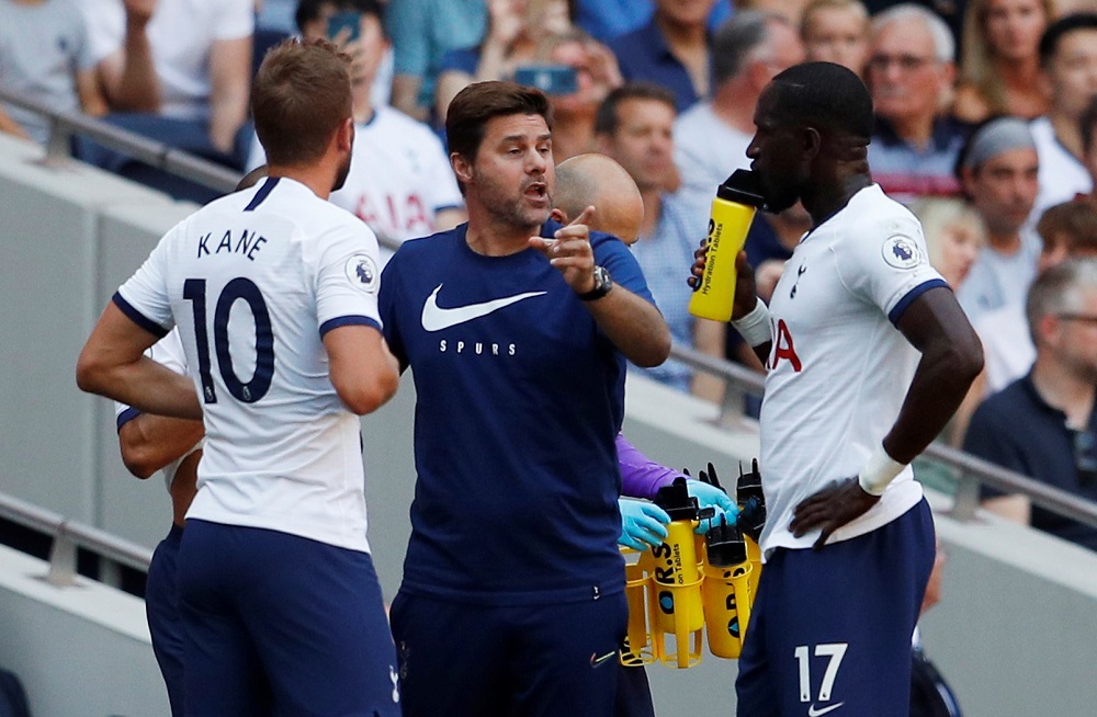 Tottenham Hotspur manager Mauricio Pochettino speaks with Tottenham Hotspuru00e2u20acu2122s Harry Kane and Moussa Sissoko during the match against Newcastle United at the Tottenham Hotspur Stadium in London August 25, 2019. u00e2u20acu201d Reuters pic