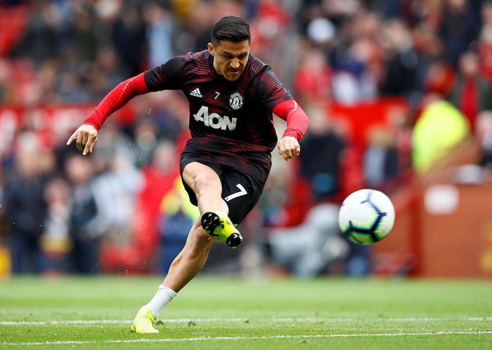 Manchester Unitedu00e2u20acu2122s Alexis Sanchez during the warm-up before the Premier League match with Chelsea at Old Trafford in Manchester April 28, 2019. u00e2u20acu201d Action Images pic via Reuters