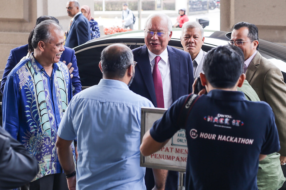 Datuk Seri Najib Razak is seen at the Kuala Lumpur Courts Complex August 1, 2019. — Picture by Ahmad Zamzahuri