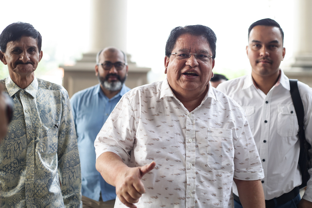 Former Federal Territories minister Datuk Seri Tengku Adnan Mansor arrives at the Kuala Lumpur Court Complex August 1, 2019. u00e2u20acu201d Picture Ahmad Zamzahuri