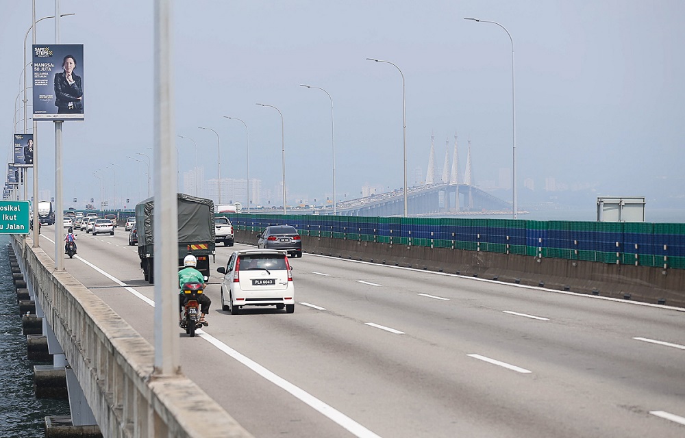 The Penang Bridge is seen partially visible due to the haze August 5, 2019. u00e2u20acu201d Picture by Sayuti Zainudin