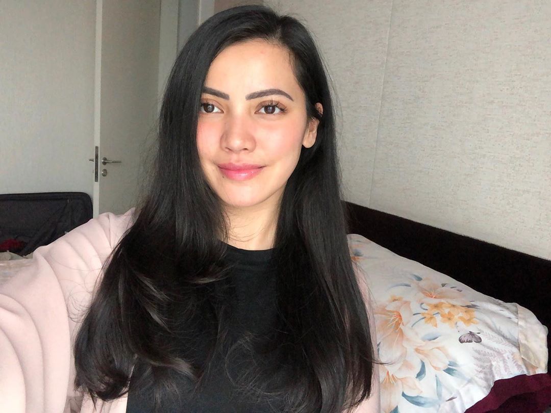 Nina encouraged her followers to be wary of u00e2u20acu02dccunningu00e2u20acu2122 and u00e2u20acu02dcmanipulativeu00e2u20acu2122 people who may coax them into believing fabricated stories. u00e2u20acu201d Picture via Instagram/ninaiskandar