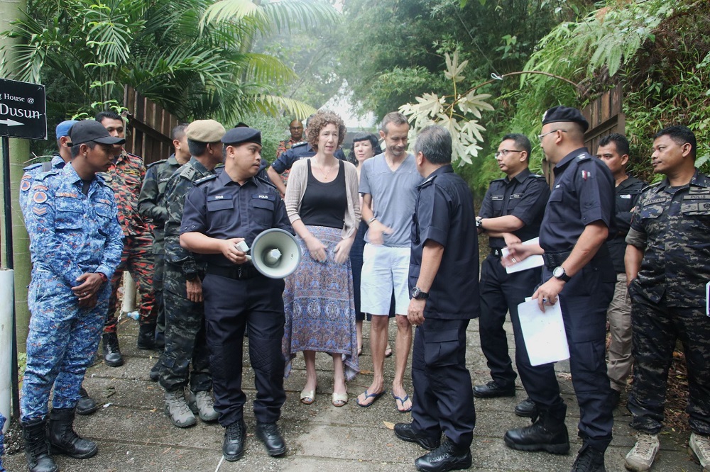 Nora Anneu00e2u20acu2122s parents, Sebastian Quoirin and Meabh Quoirin thanks the search and rescue team near The Dusun August 10, 2019. u00e2u20acu201d Picture courtesy of Malaysian police source