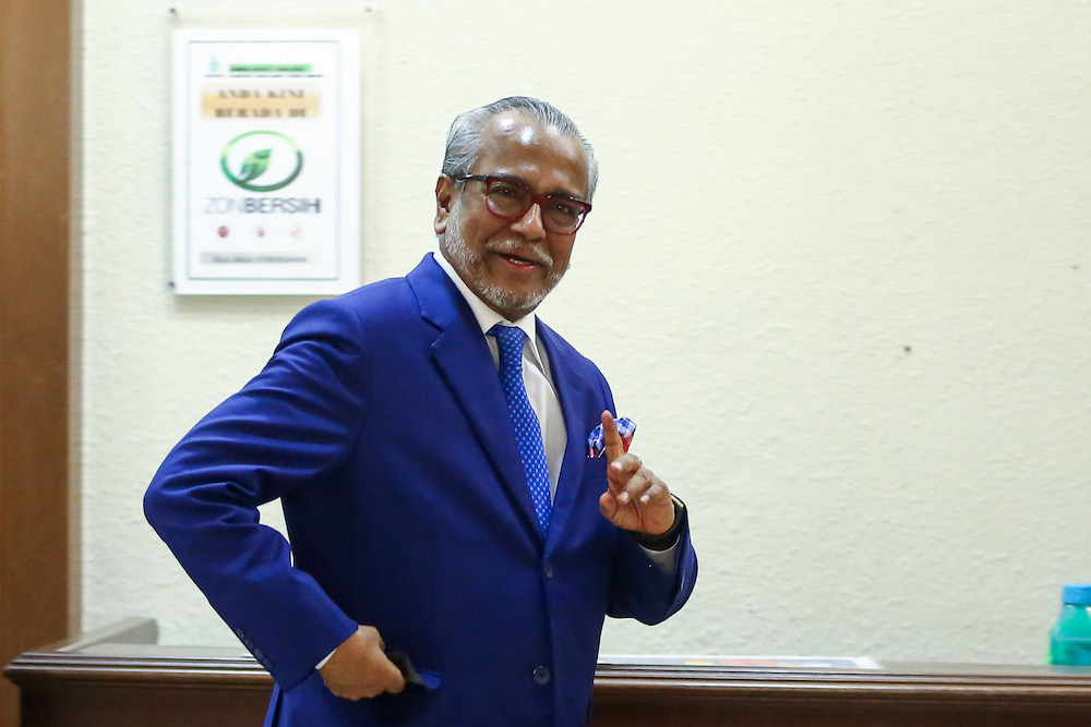 Tan Sri Muhammad Shafee Abdullah leaves the Kuala Lumpur High Court Complex August 14, 2019. u00e2u20acu201d Picture by Yusof Mat Isa